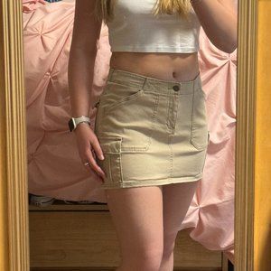 Hollister Low Rise Kaki Cargo Skirt size Small